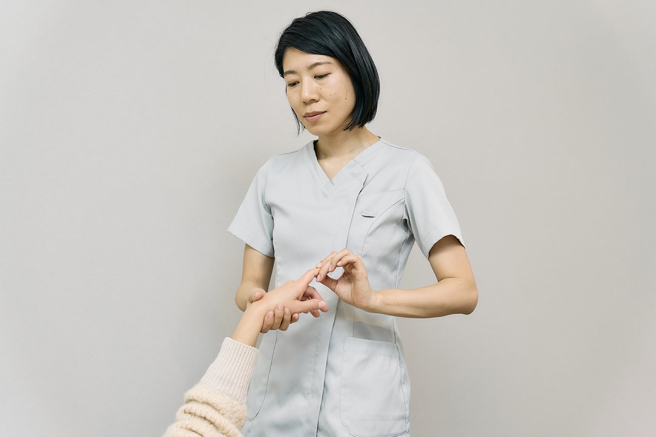 腕と肩甲骨の動きのチェック